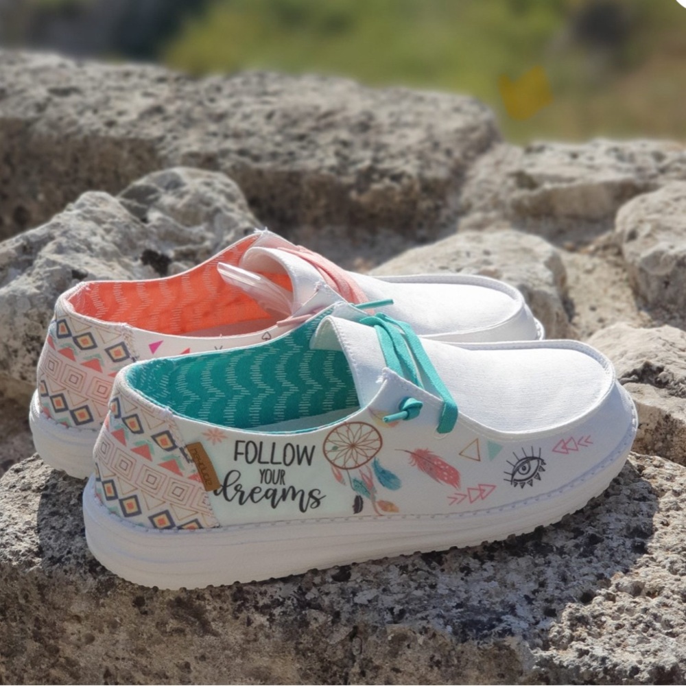NWT | Hey Dudes Shoe | Wendy Doodle Star White